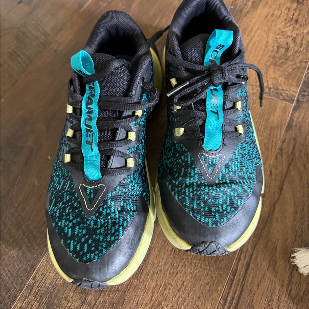 Under Armour Teal, Black and Yellow Boys Shoes